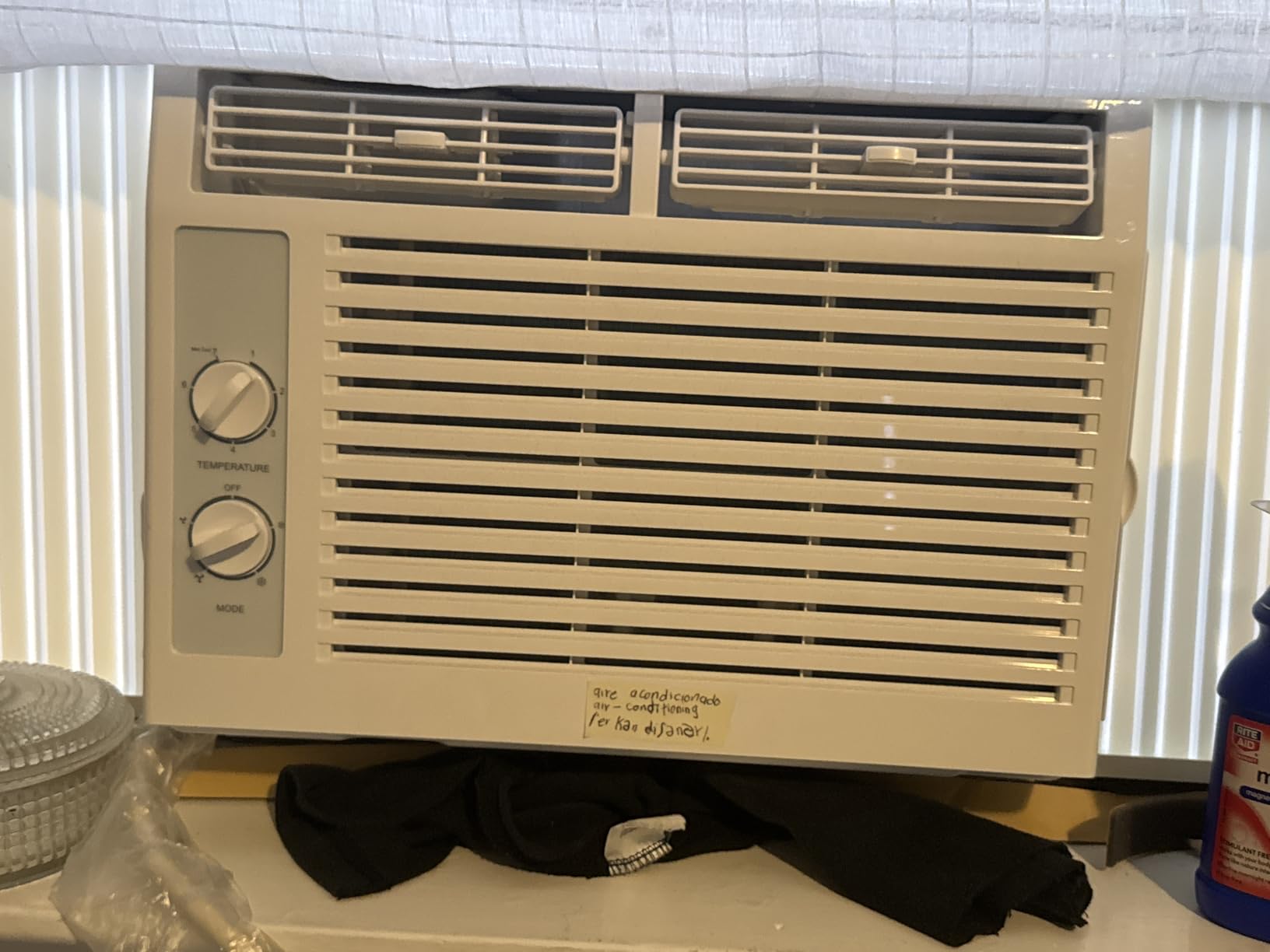 ZAFRO 5000BTU Window Air Conditioners Cool Up to 150 Sq Ft, Quiet Operation Window AC Unit with 2 Cool&Fan Functions, Easy to Use Mechanical Control, Washable Filter, Easy Install Kit, for Small Room, White customer photo 2