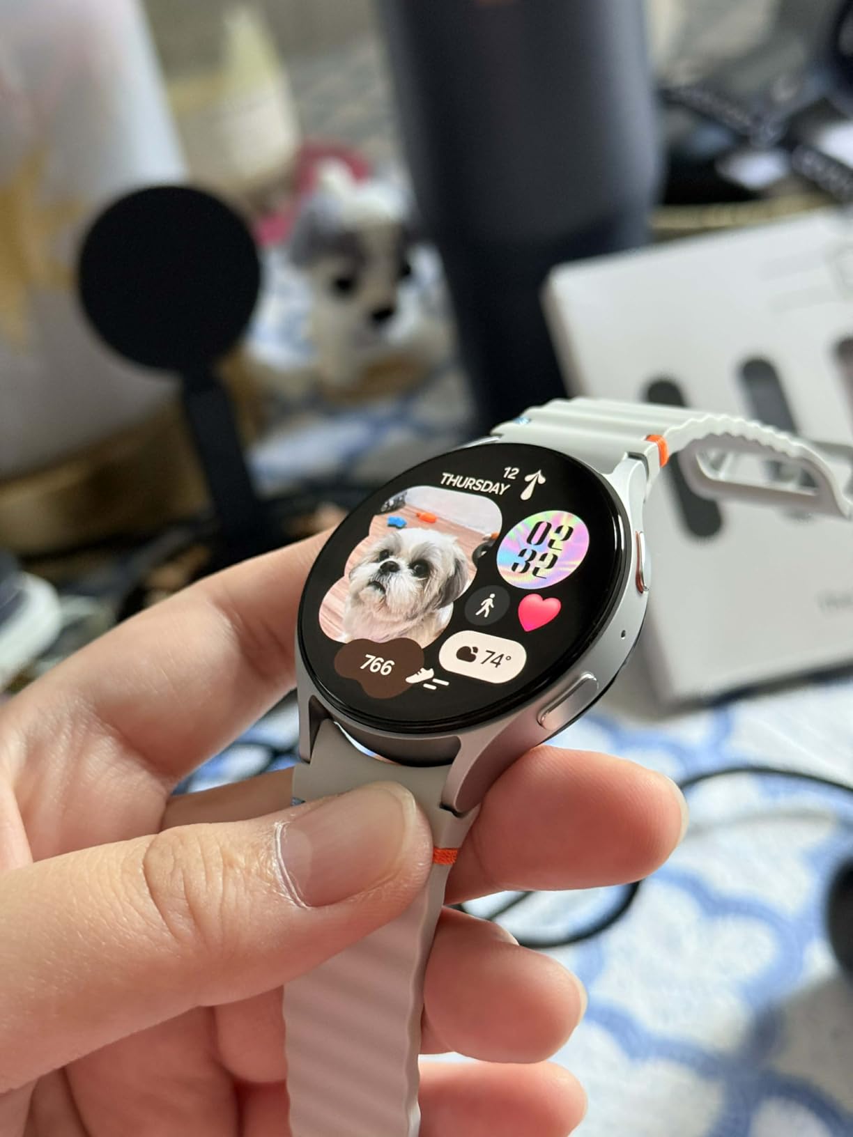 Samsung Galaxy Watch 7 44mm LTE AI Smartwatch w/Energy Score, Wellness Tips, Heart Rate Tracking, Sleep Monitor, Fitness Tracker, 2024, Silver [US Version, 1Yr Manufacturer Warranty] customer photo 1