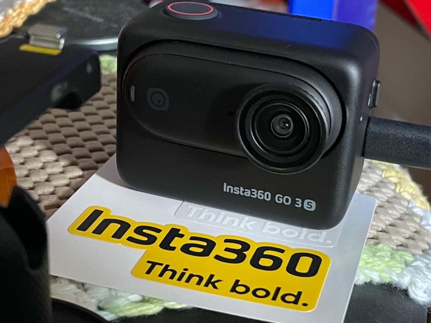 Insta360 GO 3S - 128GB Black 4K Tiny Portable Vlogging Camera, Hands-Free POVs, Mount Anywhere, Stabilization, 140 Min Battery Life, 10m Waterproof, Pet POV customer photo 2