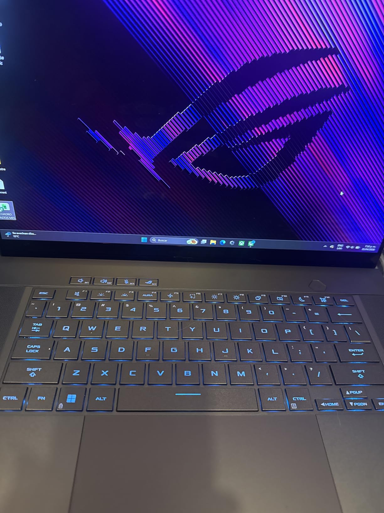 ASUS ROG Zephyrus 2024 16-inch OLED 240Hz Gaming Laptop, Intel Core Ultra 9 185H, 16GB DDR5x RAM, 1TB NVMe SSD, NVIDIA GeForce RTX 4070, Windows 11 Pro customer photo 1