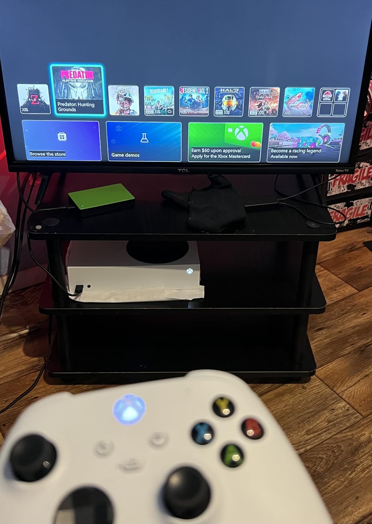 Xbox Series S - All Digital Gaming Console - 512GB SSD - Robot White customer photo 1