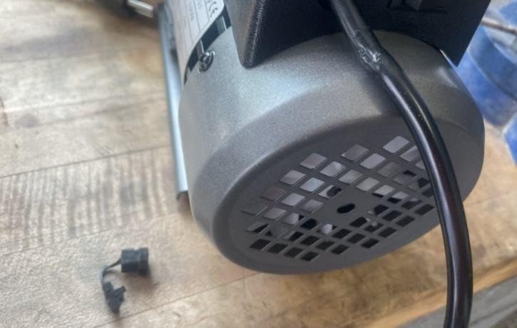 3.5 CFM Vacuum Pump, 110V 1/4 HP Single Stage Rotary Vane Air Vacuum Pump for HVAC/AUTO, AC Refrigerant Recharging, Applicable to R12 R22 R134a R410a customer photo 2