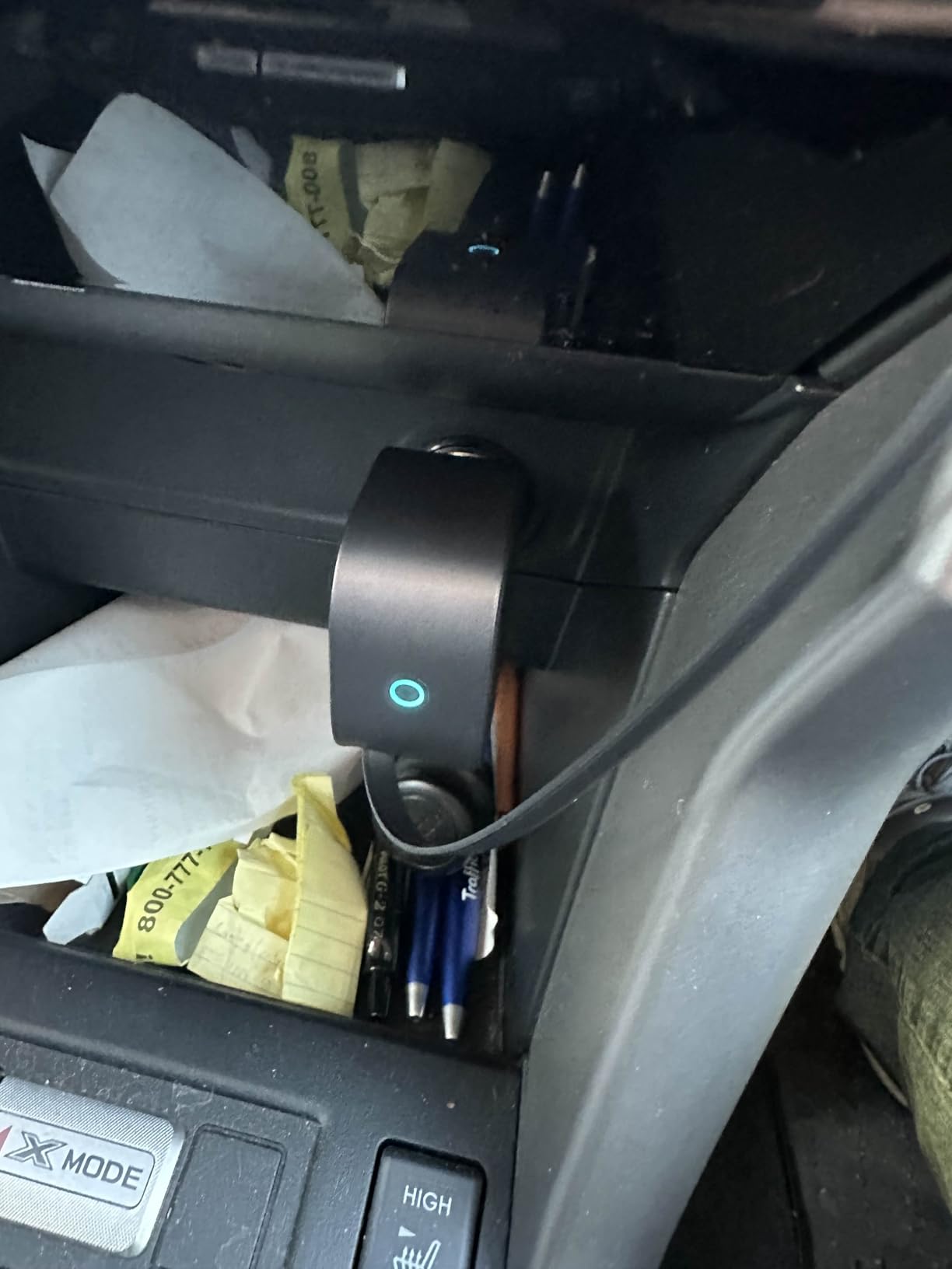 Anker Retractable USB-C Car Charger, 75W Max Fast Charging with Built-in Retractable Cable Car Adapter, Car Accessories for iPhone 17/16 Series, Galaxy S25/S24, MacBook Pro/Air, iPad, and More customer photo 2