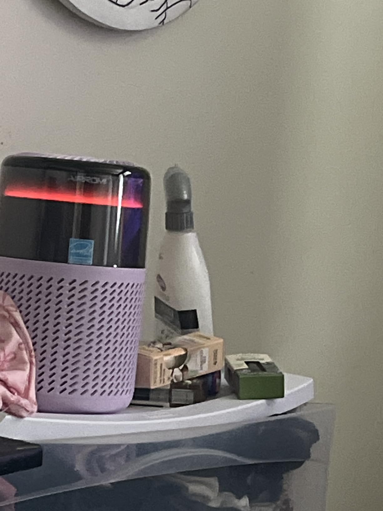 AIRROMI HEPA Air Purifier for Bedroom&Home,Pet Air Purifier for Home Pets,Removes Pet Odor,Cat Litter Smell,Dust,Smoke&Allergies,Quiet Room Air Purifier with Scents,360°Air Cleaner,A2005 Purple customer photo 1