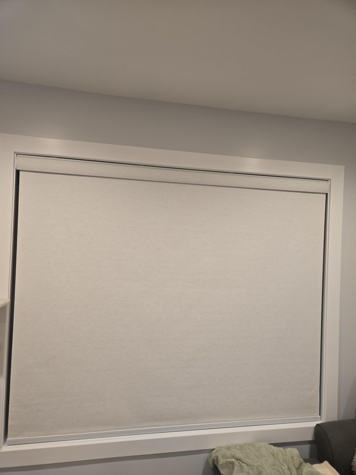 Kincmo Motorized Blinds with Remote, 100% Blackout Motorized Roller Shades Work with Apple Homekit, Alexa, Google, Custom Electric Blinds with App, Voice Control customer photo 1