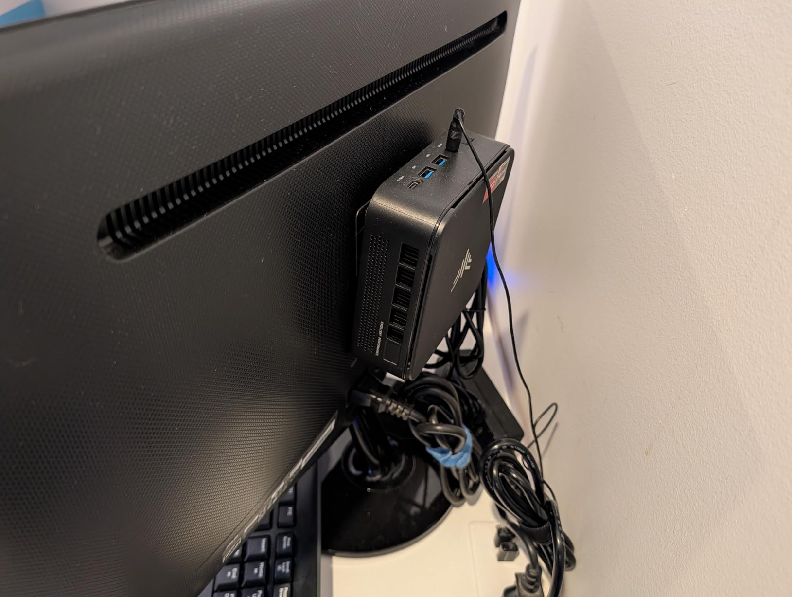 KAMRUI E3B Mini PC with AMD Ryzen 5 7430U (Beat 5500U, up to 4.3GHz), 16GB DDR4 512GB M.2 SSD Mini Computer, Mini Gaming PC with USB Type-C Supports Triple 4K Display, WiFi 6, BT 5.2 customer photo 2