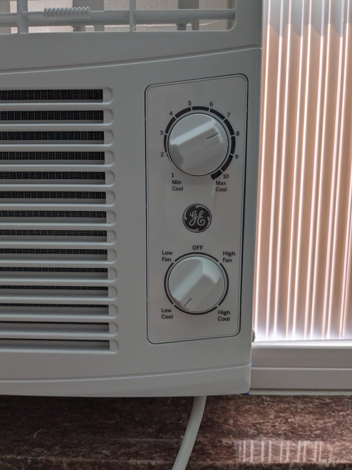 GE 5,000 BTU Window Air Conditioner, Black Compact AC Unit for Small Rooms up to 150 Sq Ft, Mechanical Controls, 115V, Easy Install Kit Included customer photo 1