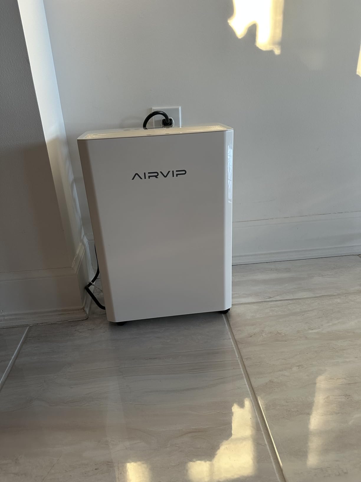 34 Pints Dehumidifiers for Home with 6.56ft Drain Hose, 2441 Sq.Ft Quite & Energy Efficient Dehumidifier for Basement Bedroom Bathroom with Auto Shut Off, 2.5 L Water Tank, Smart Humidity Control customer photo 2