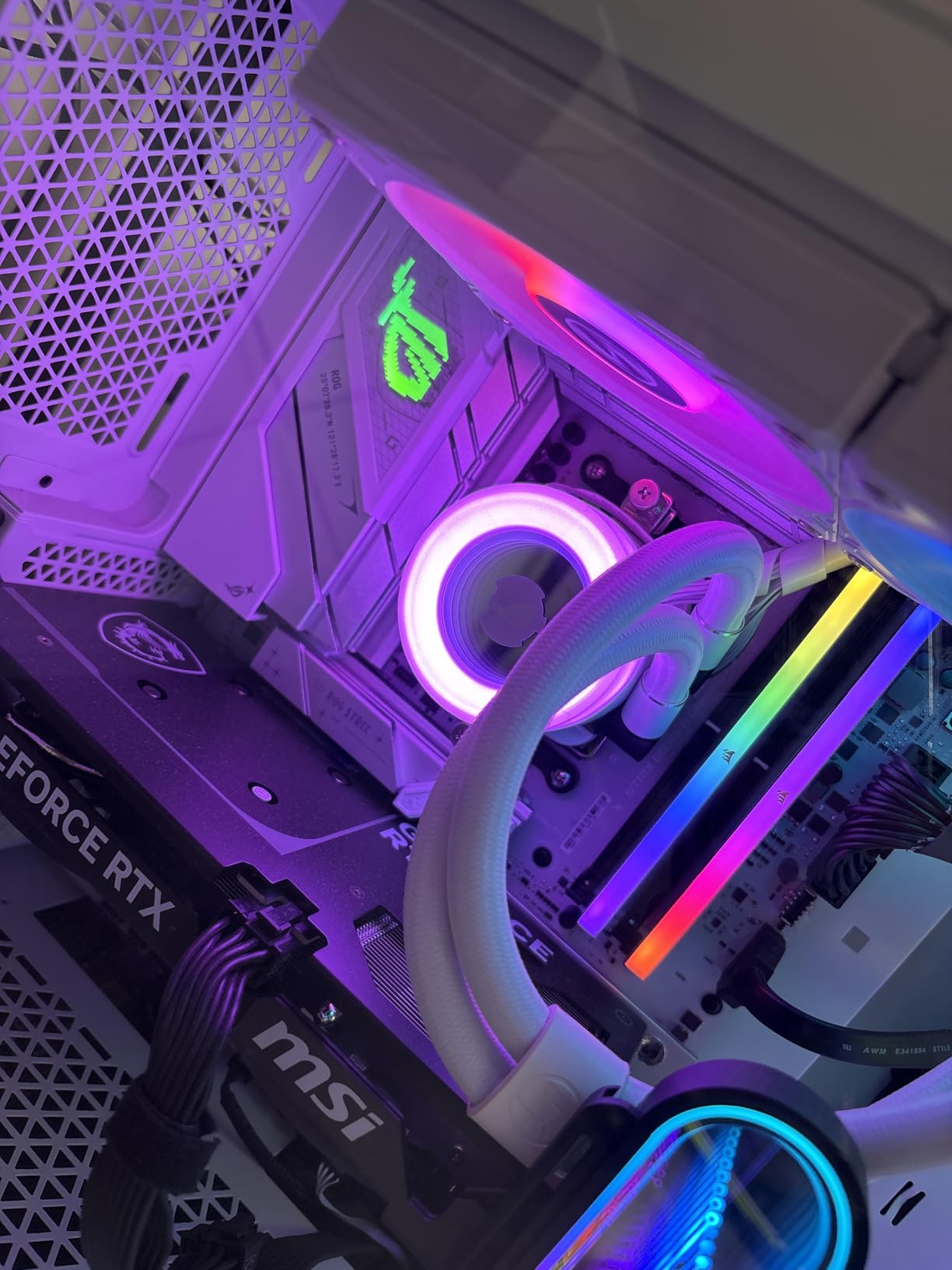 ASUS ROG Strix B850-A Gaming WiFi AMD AM5 B850 ATX Motherboard 14+2+2 Power Stages, DDR5 AEMP, 2.5G LAN, WiFi 7 with Q-Antenna, 4X M.2, PCIe 5.0, USB 20Gbps Type-C, AI Networking II, ASUS AI Advisor customer photo 2