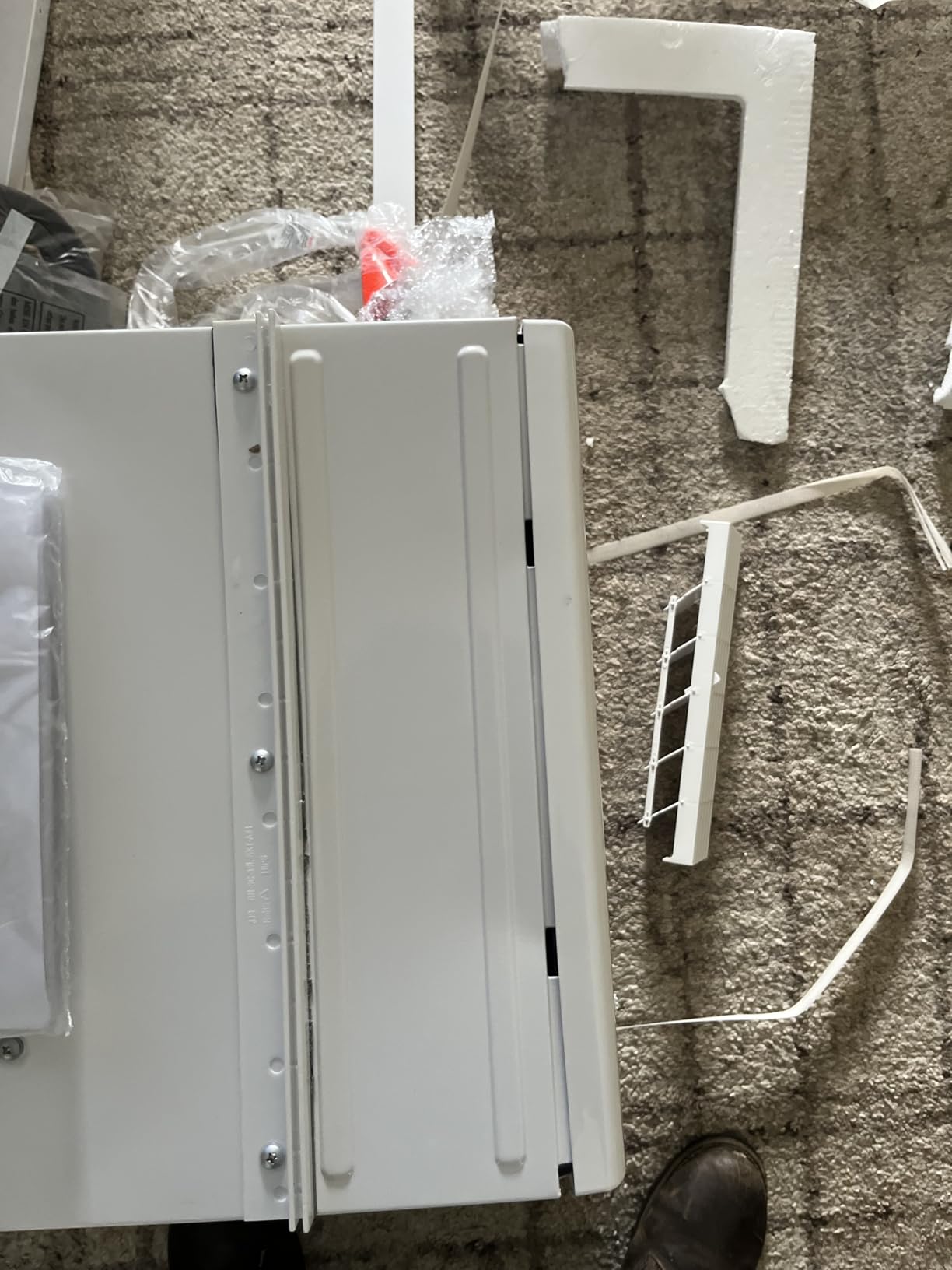 Durastar DRCAC101XNA1 10,000 BTU 115V Casement Air Conditioner - White customer photo 2