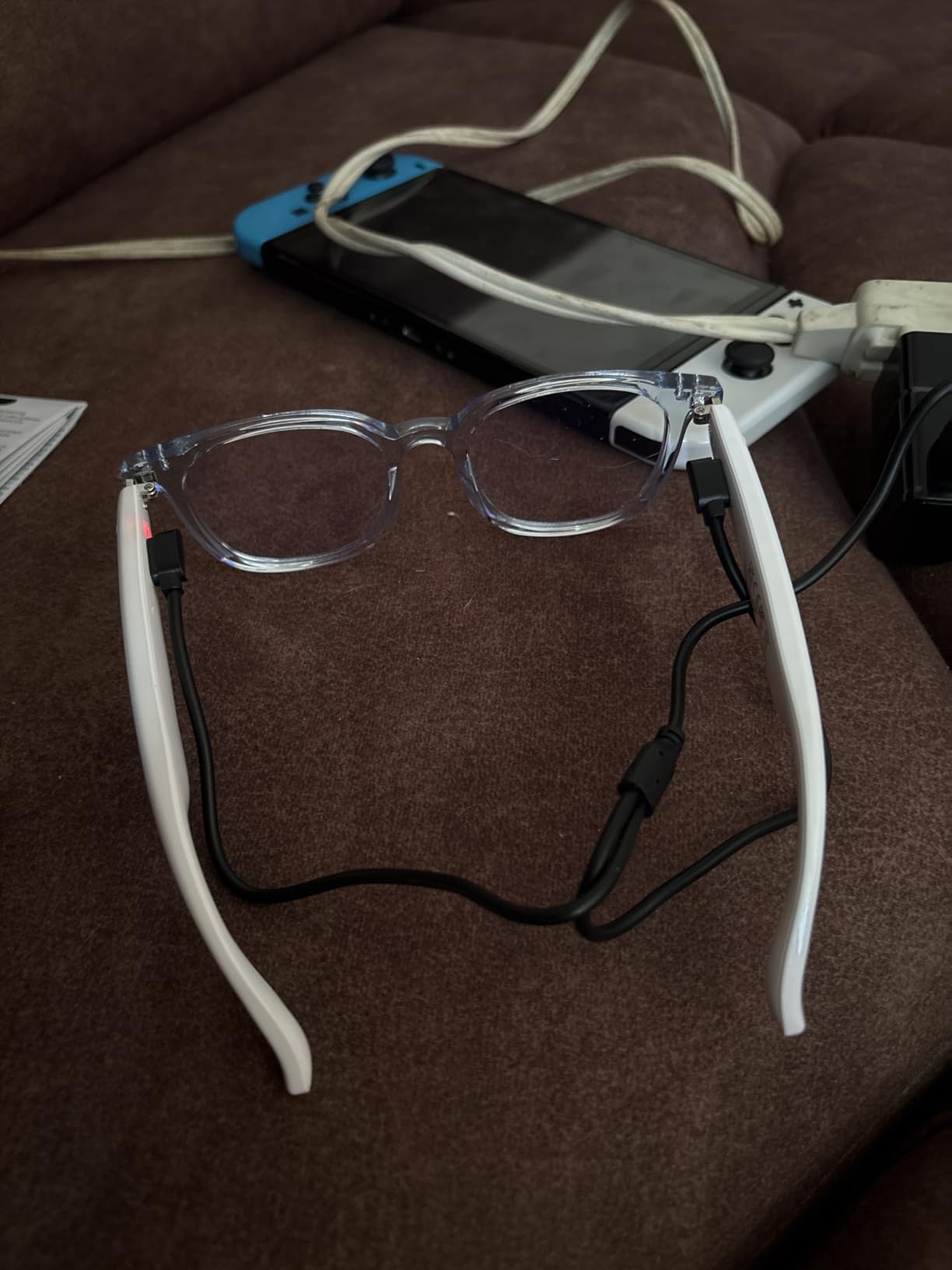 Smart Glasses for Women Men, Bluetooth Glasses with Photochromic Lenses, Touch Control Voice Assistant for Clear Audio, Transparent Frame and White Legs, Wearable Tech Glasses for Working Relaxing customer photo 1