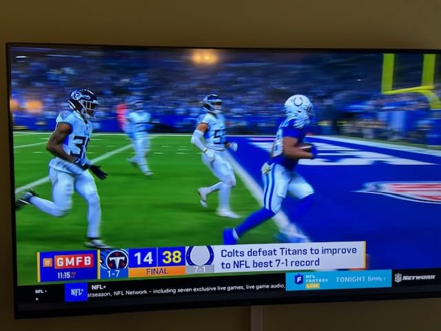 Roku Smart TV - 55-Inch Pro Series, Mini-LED TV - RokuTV with Backlit Voice Remote Pro - Flat Screen 4K QLED Television with 120Hz Refresh Rate & Dolby Vision IQ, Live News, Sports, Entertainment customer photo 1