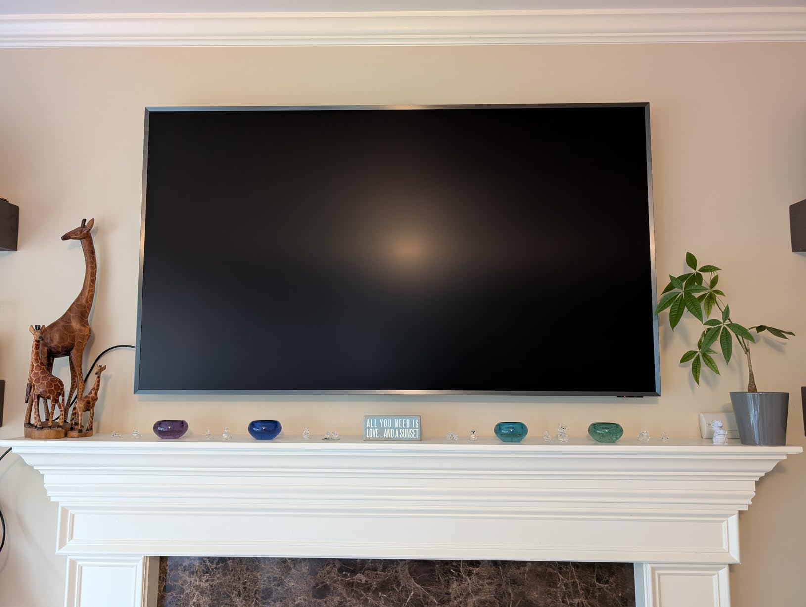 Samsung 85-Inch Class Neo QLED 8K QN900F Series, Vision AI, Mini LED Smart TV (2025 Model, 85QN900F) Neo Quantum HDR 8K Pro, Object Tracking Sound + w/Dolby Atmos, Glare Free, Alexa Built-in customer photo 1