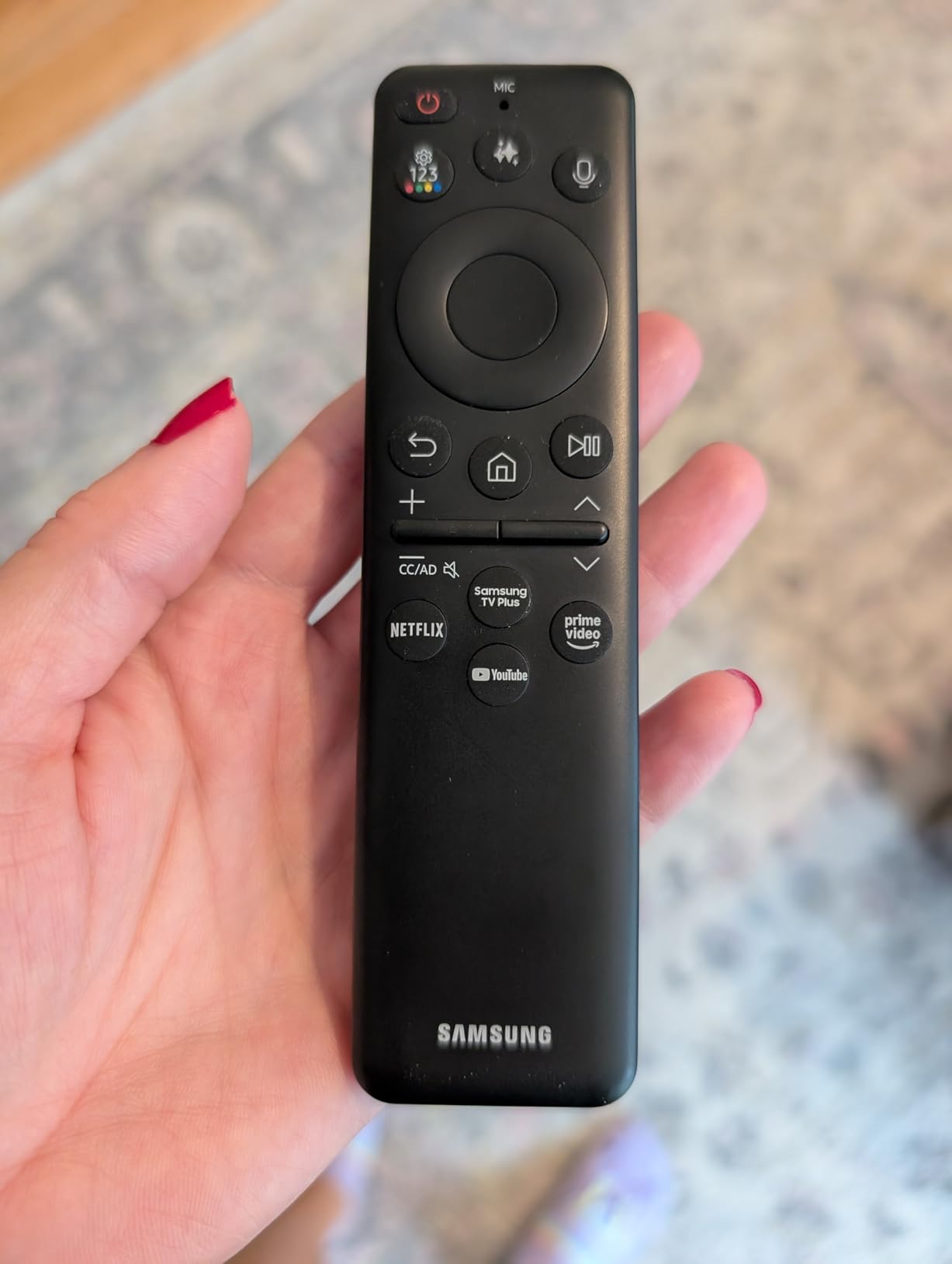Samsung 65-Inch Class Neo QLED 8K QN900F Series, Vision AI, Mini LED Smart TV (2025 Model, 65QN900F) Neo Quantum HDR 8K Pro, Object Tracking Sound + w/Dolby Atmos, Glare Free, Alexa Built-in customer photo 2