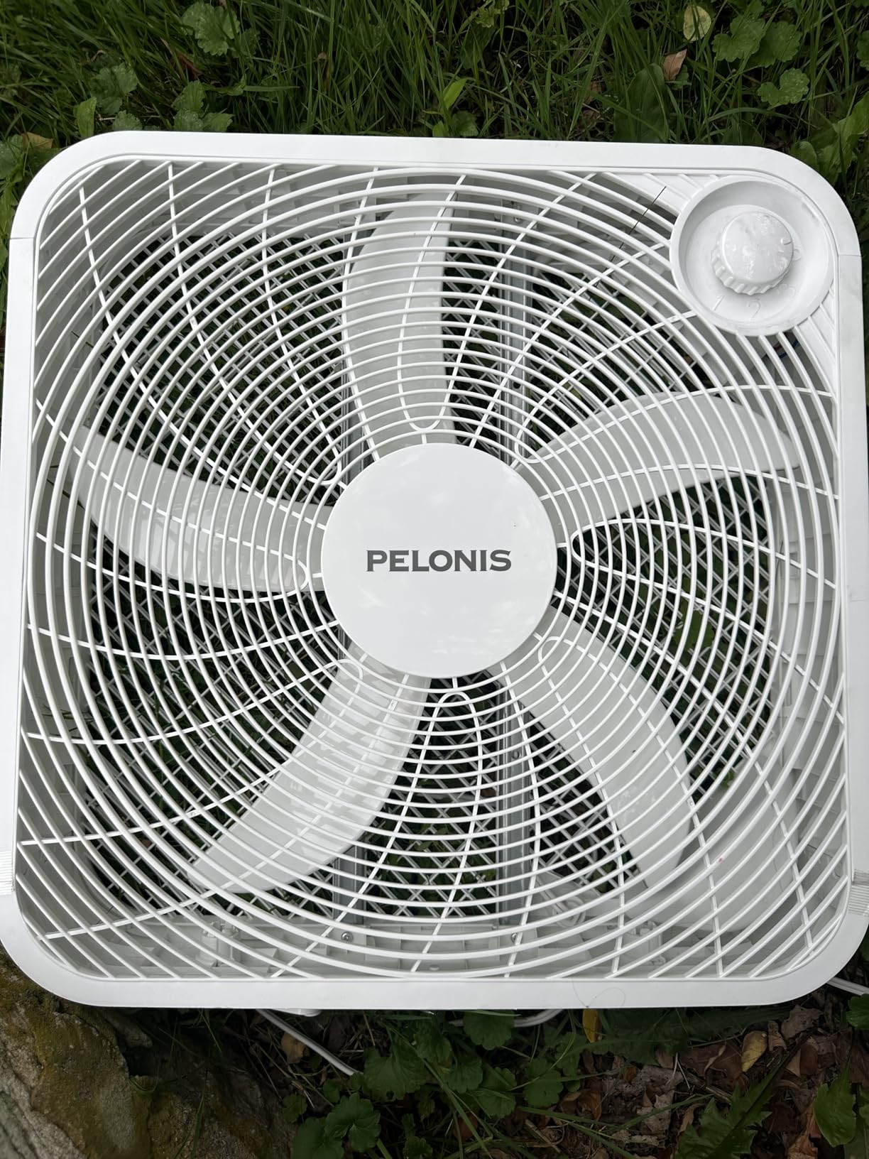 PELONIS 20 Inch Box Fan for Bedroom - 3 Speeds, 25ft/s, Floor Fan, Window Fan, Table Fan, Desktop Fan with Superior Air Throw (2295 CFM), Lightweight, 5 Blades customer photo 1