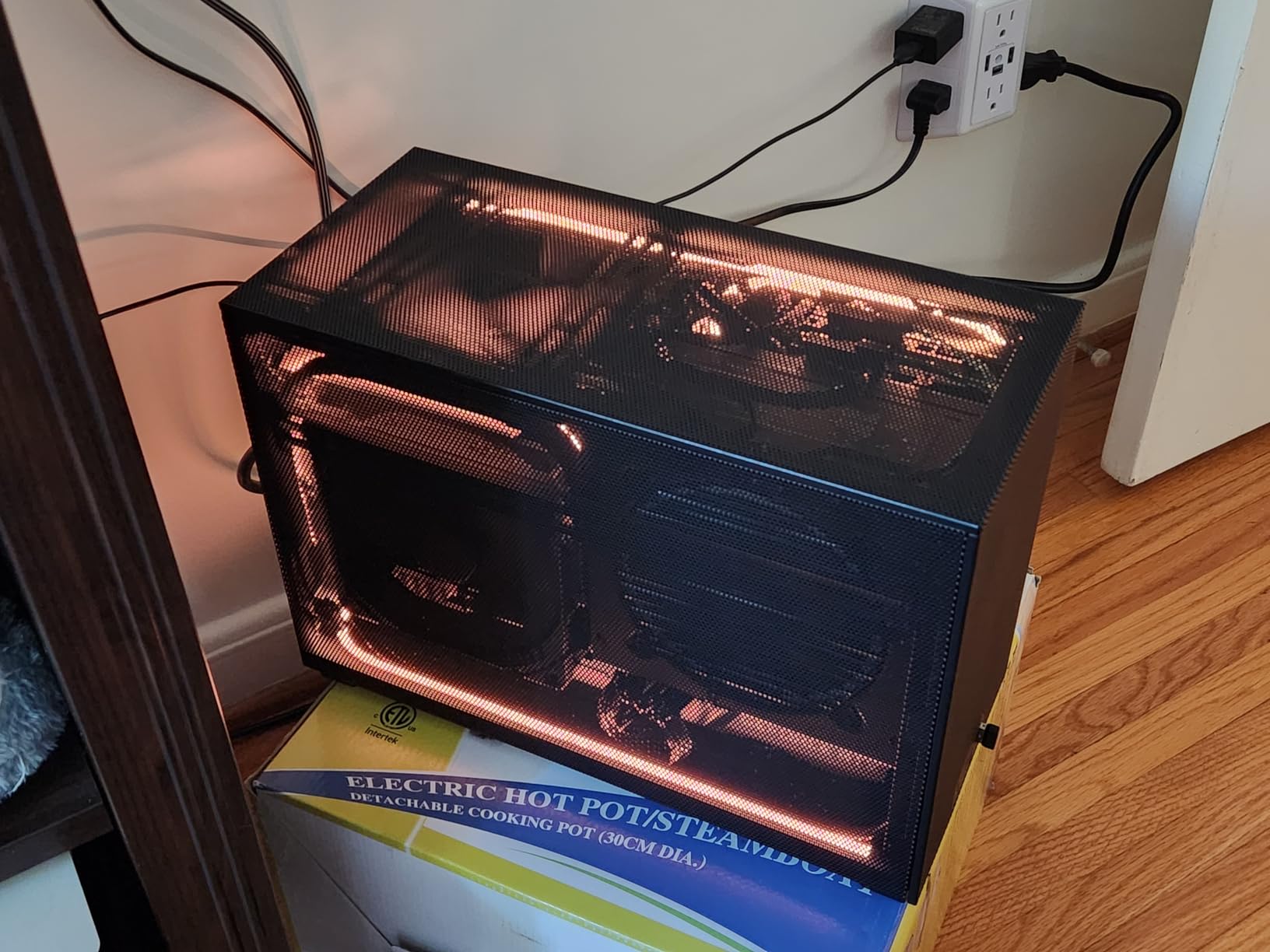 SSUPD Meshroom D Mini-ITX Small Form Factor (SFF) Case - Full Mesh Side Panel - Tool-Free and Easy Accessibility Black (Variant B) customer photo 1
