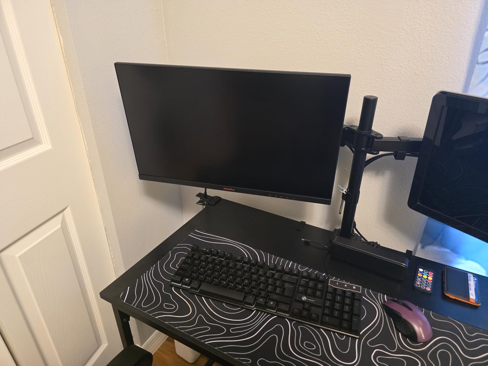 KOORUI 24 Inch Gaming Monitor 144Hz Full HD 1920 x 1080p IPS Ultra-Slim Display with HDMI VGA, Adaptive Sync, 99% SRGB, VESA 100x100mm, Eye Care, Tilt, HDMI 2.0, Black, E2411K customer photo 2
