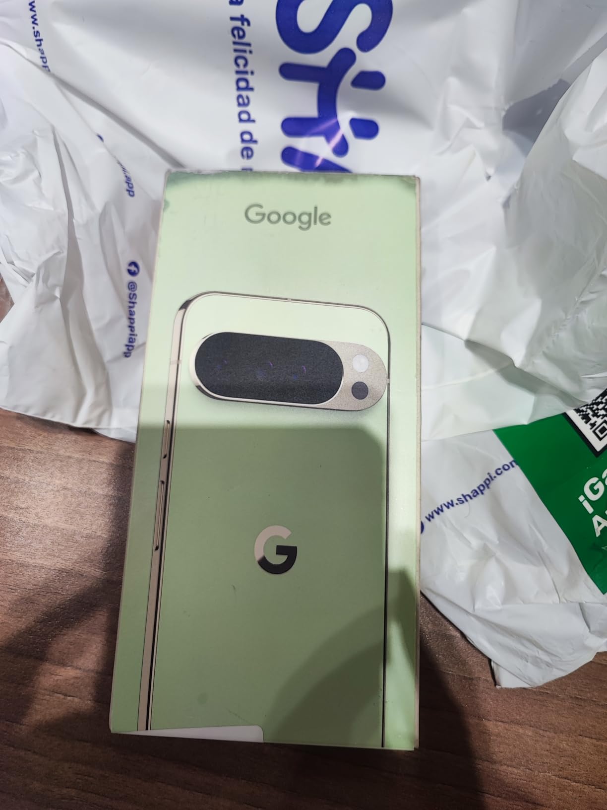 Google Pixel 10 Pro - Unlocked Android Smartphone - Gemini AI Assistant, Triple Rear Camera System, Fast-Charging 24+ Hour Battery, and 6.3