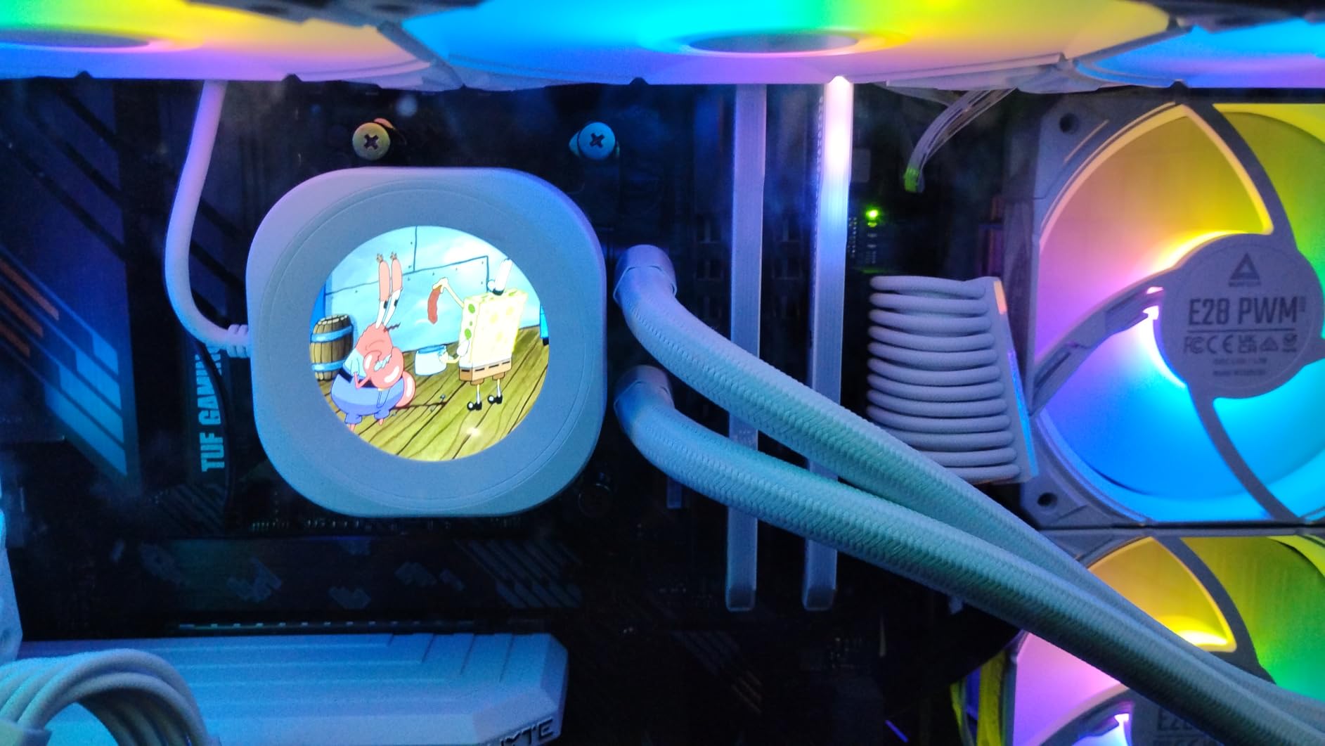 CORSAIR Nautilus 240 RS LCD Liquid CPU Cooler - 2.1