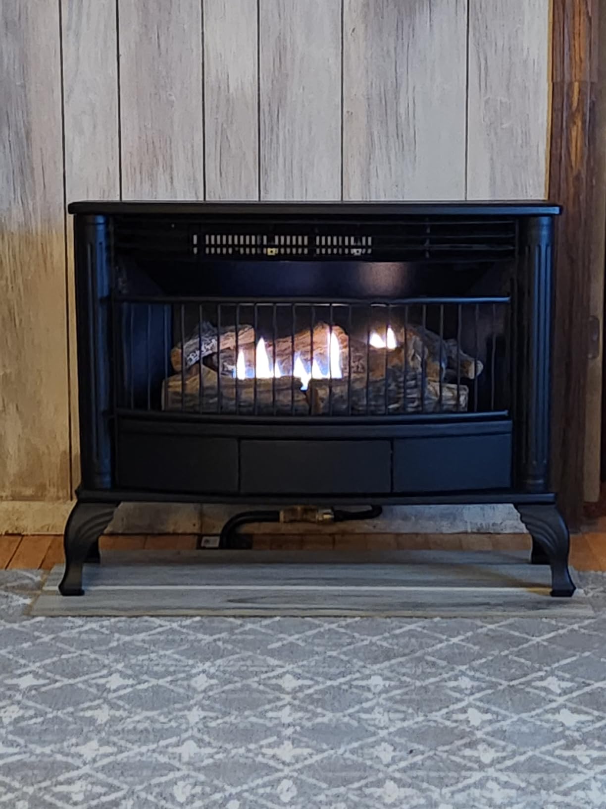Duluth Forge Ventless Liquid Propane Gas Stove - 25,000 BTU, T-Stat Control, Black Finish - Model# QSL250T customer photo 1
