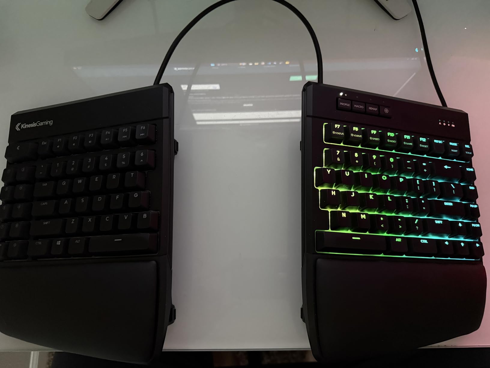 KINESIS Freestyle Edge RGB Plus Split Mechanical Keyboard | Hotswap Linear Switches | RGB | Ergonomic | Detachable Palm Support | Fully Programmable | Mac Keycaps Included | Lift Kit Included customer photo 1
