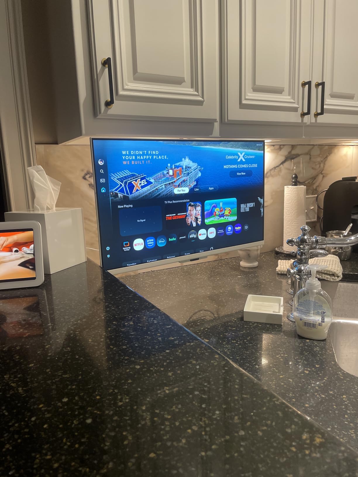 Samsung 27-Inch M5 (M50F) Series FHD Smart Monitor with Streaming TV, Speakers, HDR10, Gaming Hub, Multiple Ports, Workout Tracker, Vision Accessibility Tools, Black, LS27FM502ENXZA customer photo 2