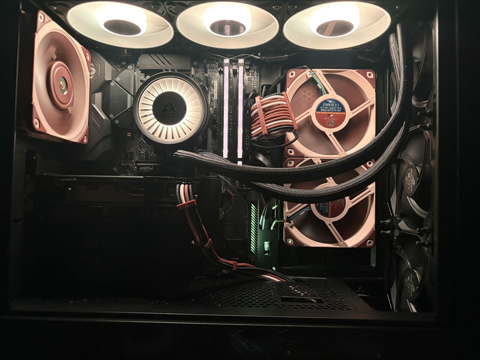 ASUS Dual Radeon RX 9060 XT 16GB GDDR6 Graphics Card, AMD, for Desktop (PCIe 5.0, HDMI 2.1b, DisplayPort 2.1a, 2.5-Slot, Axial-tech Fan) customer photo 1