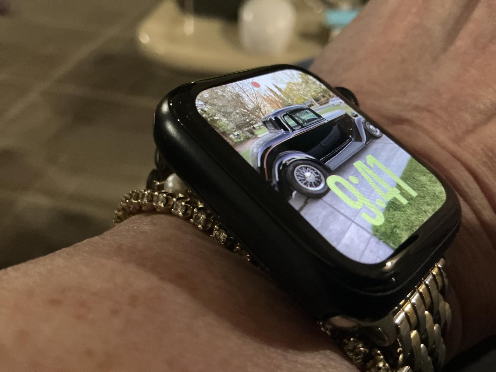 Apple Watch SE 3 [GPS + Cellular 40mm] Smartwatch with Midnight Aluminum Case with Midnight Sport Band - S/M. Fitness and Sleep Trackers, Heart Rate Monitor, Always-On Display, Water Resistant customer photo 2