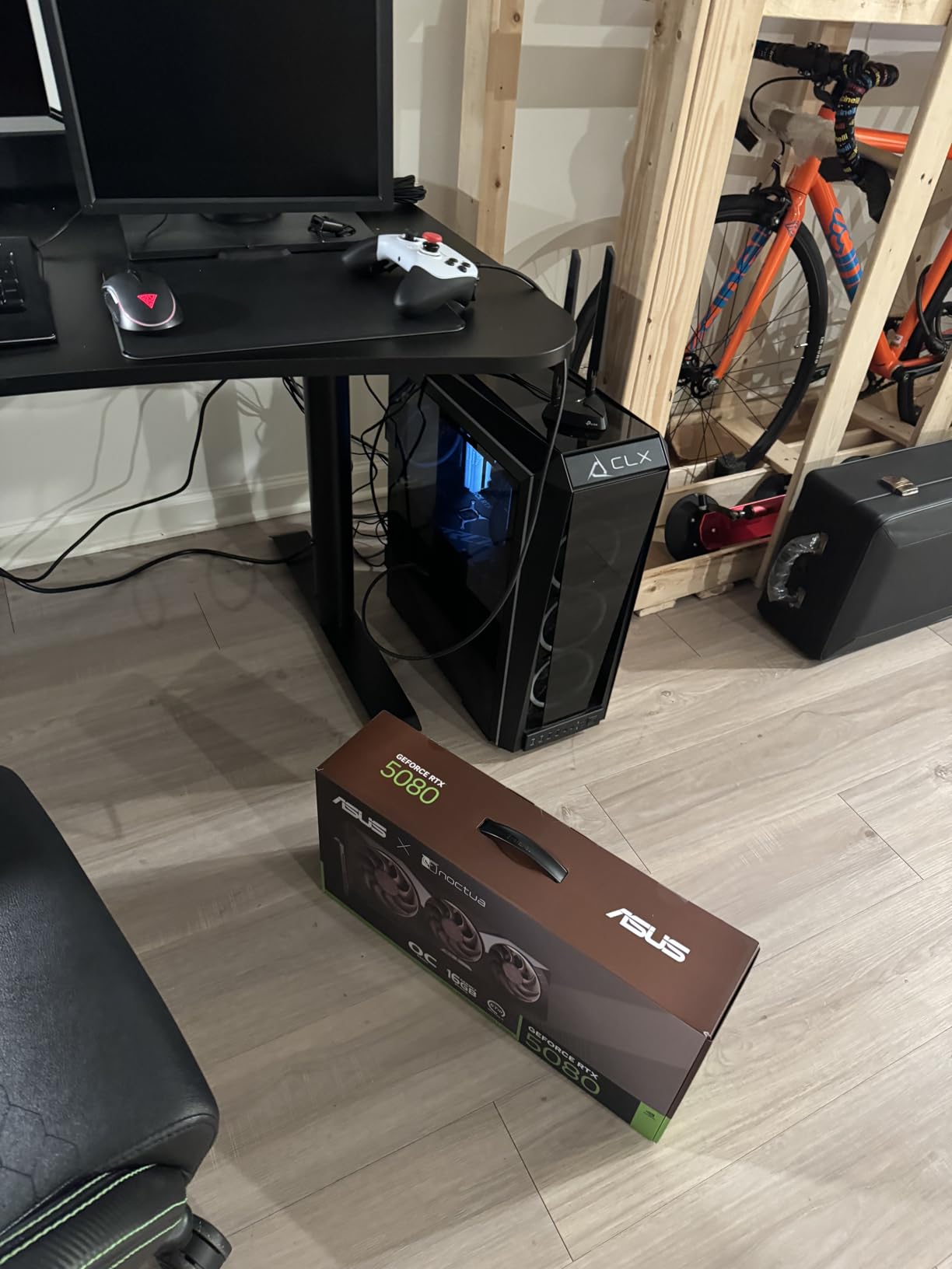 ASUS NVIDIA GeForce RTX 5080 Noctua 16GB GDDR7 OC Edition Graphics Card customer photo 2