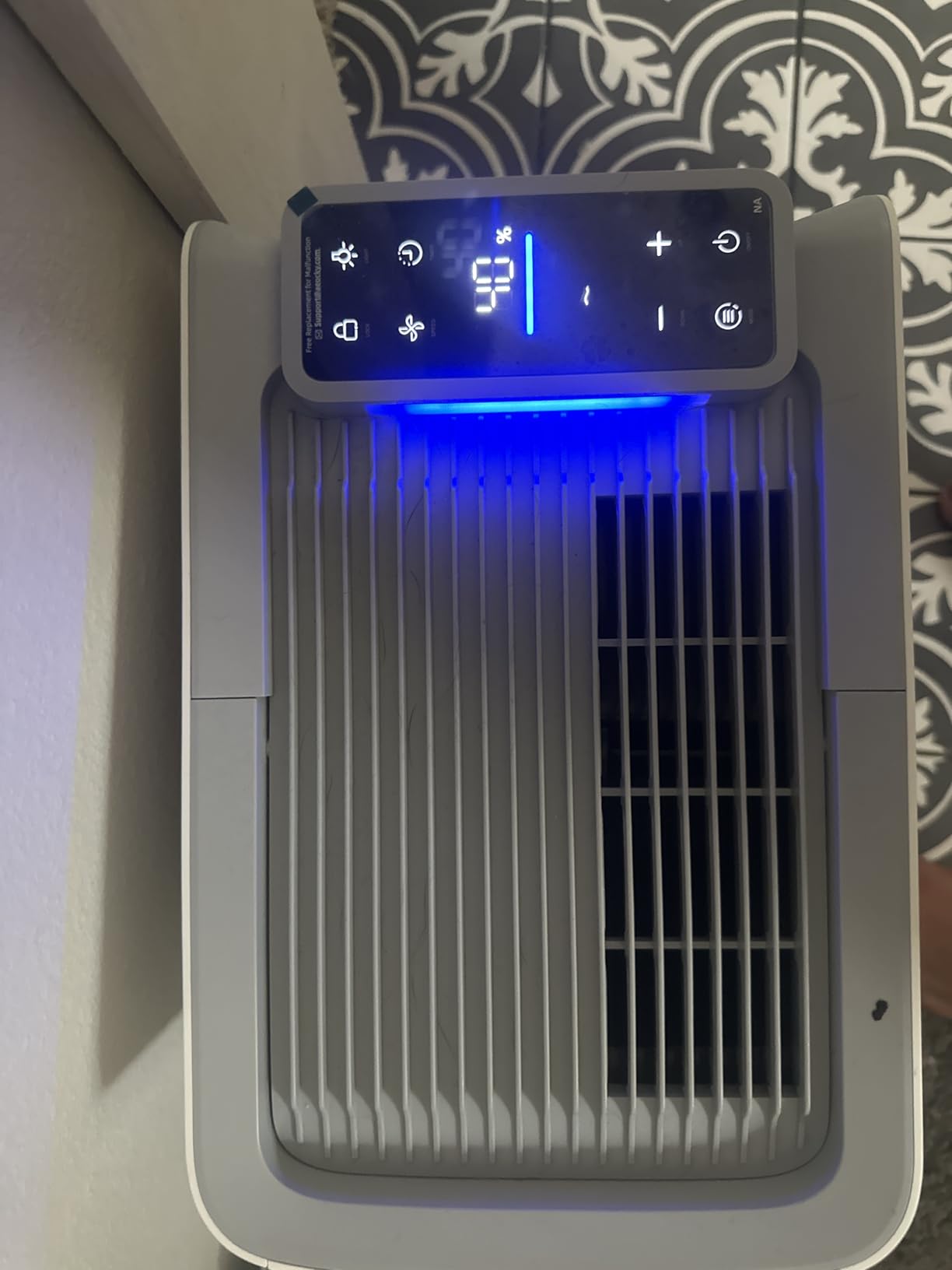 AEOCKY 50 Pint/Day Compressor Dehumidifier, 3500Sq.Ft for Basement, Home, Bedroom, Bathroom, with Drain Hose, Intelligent Humidistat, Quiet customer photo 1