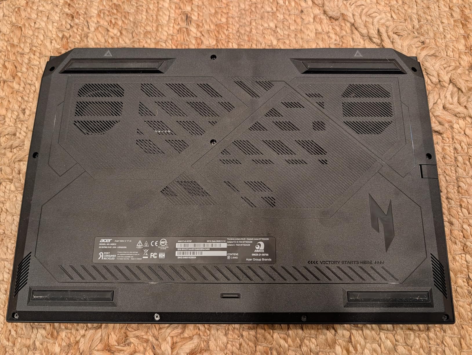 Acer Nitro V 17 AI Gaming Laptop - AMD Ryzen 7 260 Processor - NVIDIA GeForce RTX 5070 Laptop GPU (798 AI Tops) - 17.3