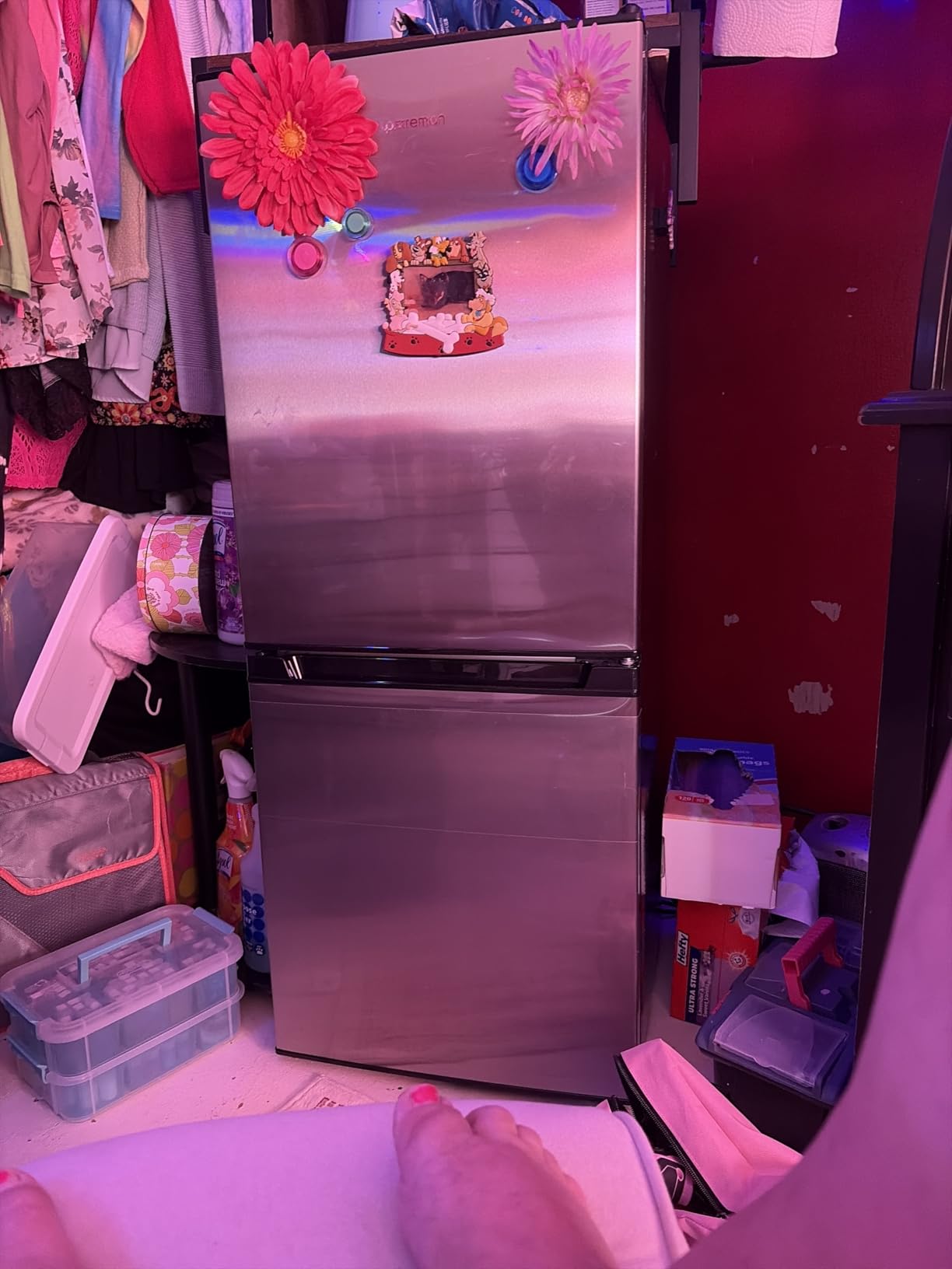 Upstreman 7.1 Cu.Ft Refrigerator with Bottom Freezer, Apartment Fridge with Freezer, Energy-efficient, Large Capacity, Adjustable Thermostat, Silver (BM71) customer photo 1
