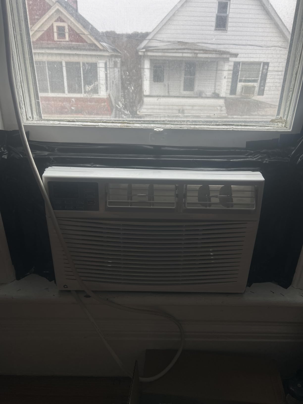Window Air Conditioner, 10,000 BTU Compact AC Unit, Energy Saving Window AC, Smart AC with 3 Modes Cool Dry Fan Speed Control, Cools Up to 450 Sq.Ft,115v Mini Air Conditioner for Bedroom, Office, Home customer photo 1