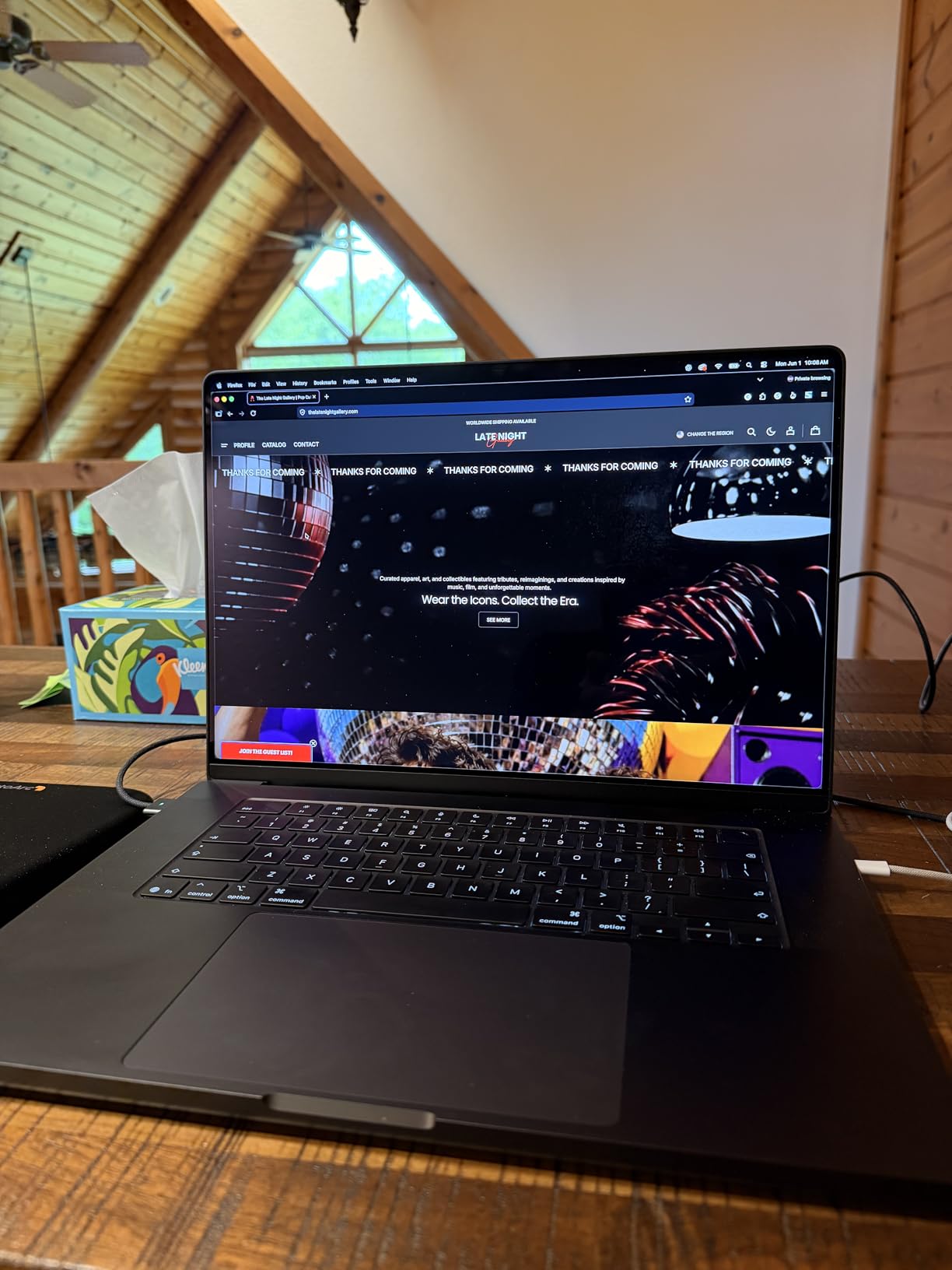 2026 MacBook Pro Laptop with Apple M5 Max chip with 18-core CPU and 40-core GPU: Built for AI, 16.2-inch Liquid Retina XDR Display, 48GB Unified Memory, 2TB SSD, Wi-Fi 7; Space Black customer photo 1