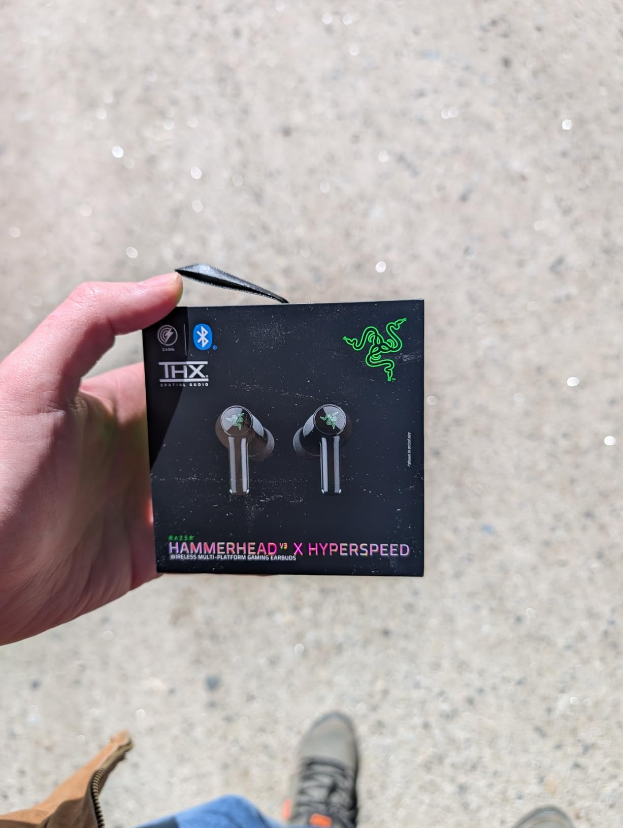 Razer Hammerhead V3 X HyperSpeed Wireless Multi-Platform Gaming Earbuds - 2.4 GHz & Bluetooth 5.3, Up to 35 Hr Battery, THX Spatial Audio, for Smartphones, PC, Laptop, Tablet, PS5, Steam Deck - Black customer photo 2
