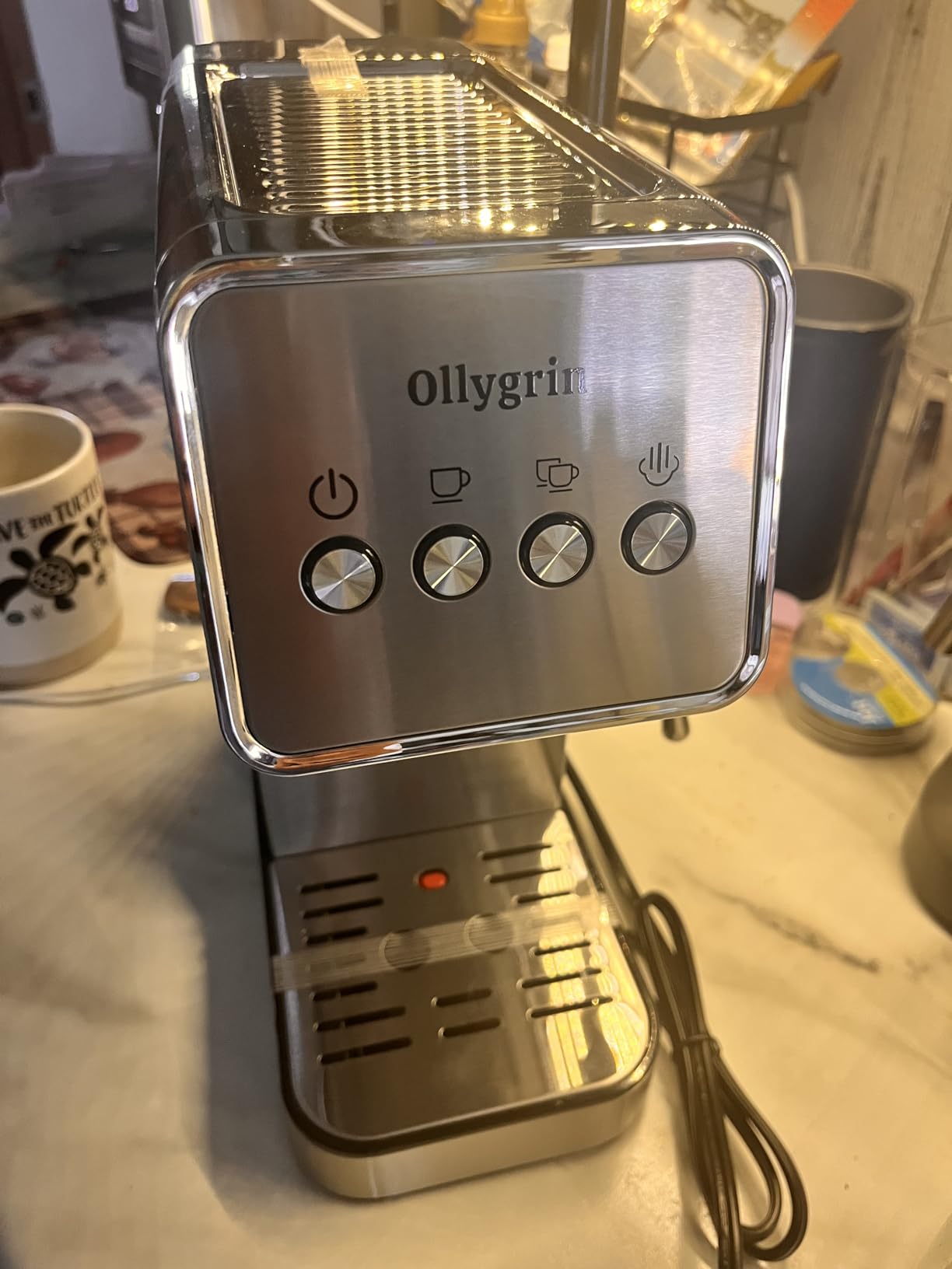 Ollygrin Semi-Automatic Espresso Machine with Grinder, 2-in-1 Coffee Machiner with Milk Frother, 20 Bar Pressure Coffee Maker, Removable Water Tank & Bean Hopper, Expresso Machine for Home Barista customer photo 1