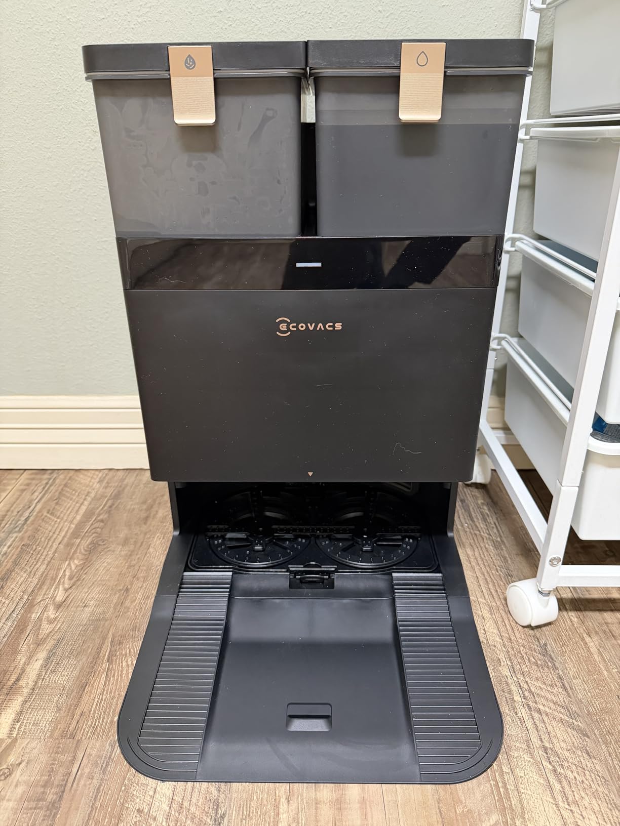 ECOVACS DEEBOT T50 MAX Robot Vacuum and Mop, 18,500Pa Blast Suction, 12-in-1 Omni Station, 18mm Auto Mop Lift, Zero Tangle, TruEdge Edge Cleaning, Perfect for Pet Hair, Carpets & Hard Floors customer photo 2