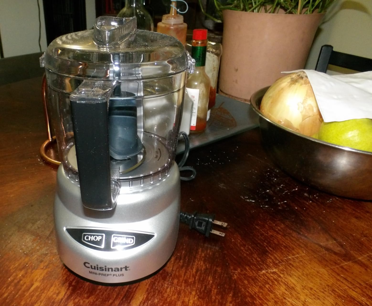 Cuisinart Mini-Prep Plus Food Processor, 24-Ounce Mini Food Processor to Chop Herbs, Vegetables, and Hard Cheese, 24-Ounce Work Bowl, Reversible Stainless Steel Blade, DLC-2ABC, Brushed Chrome/Nickel customer photo 1