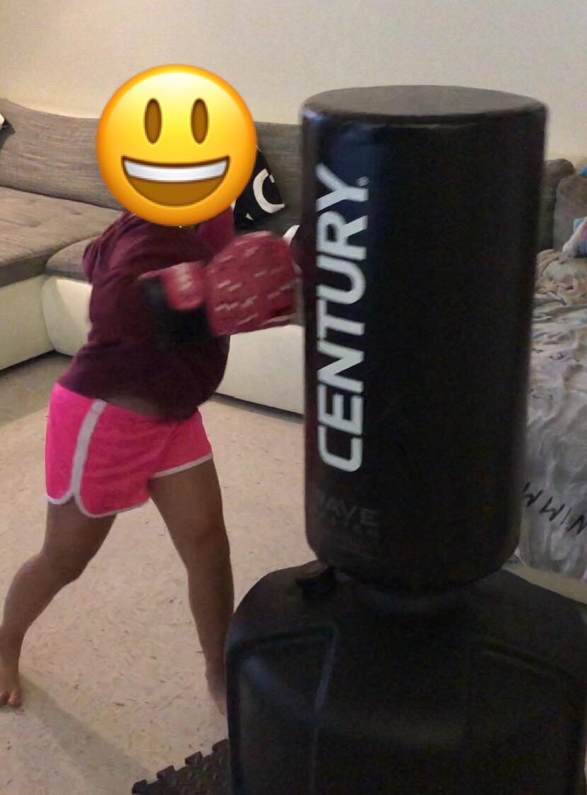 Century Original Wavemaster Freestanding Heavy Punching Bag customer photo 1