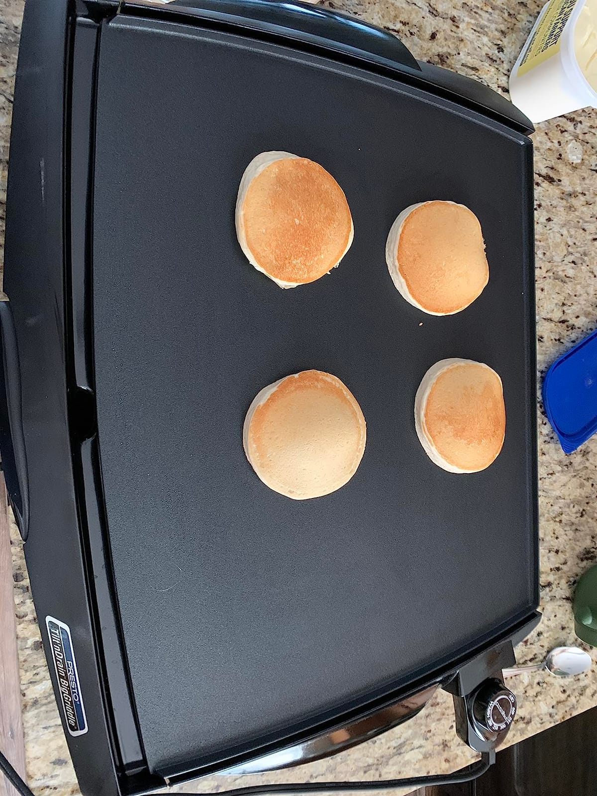 Presto 07046 Tilt 'n Drain Big Griddle Cool-Touch Electric Griddle customer photo 2