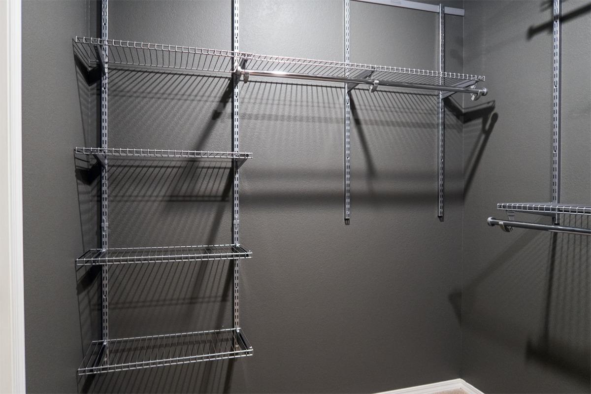 Rubbermaid Configurations Deluxe Custom Closet Kit 4-8Ft. Adjustable Metal Wire Shelving White Finish Expandable Organization System Hardware Included for Home Closet/Pantry/Laundry/Mudroom customer photo 2