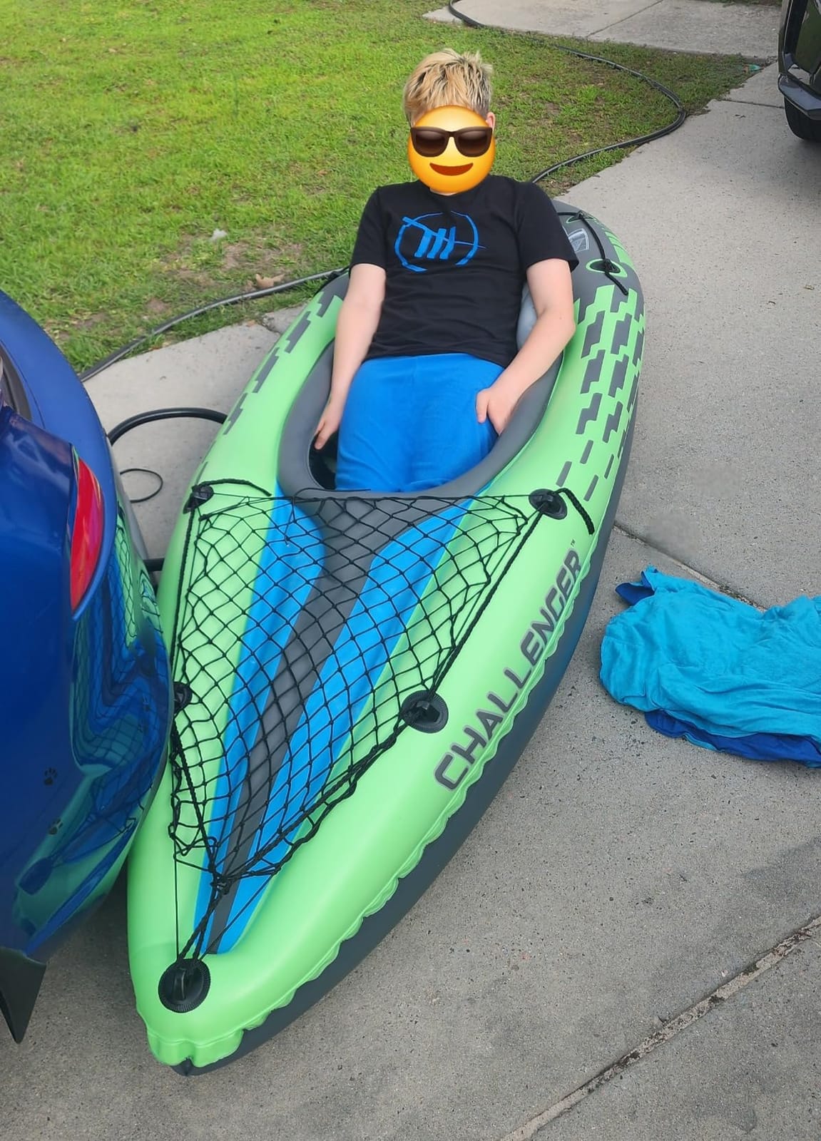 INTEX Challenger Inflatable Kayak Series: Includes Deluxe 86in Kayak Paddles and High-Output Pump - SuperStrong PVC - Adjustable Seat with Backrest - Removable Skeg - Cargo Storage Net customer photo 2