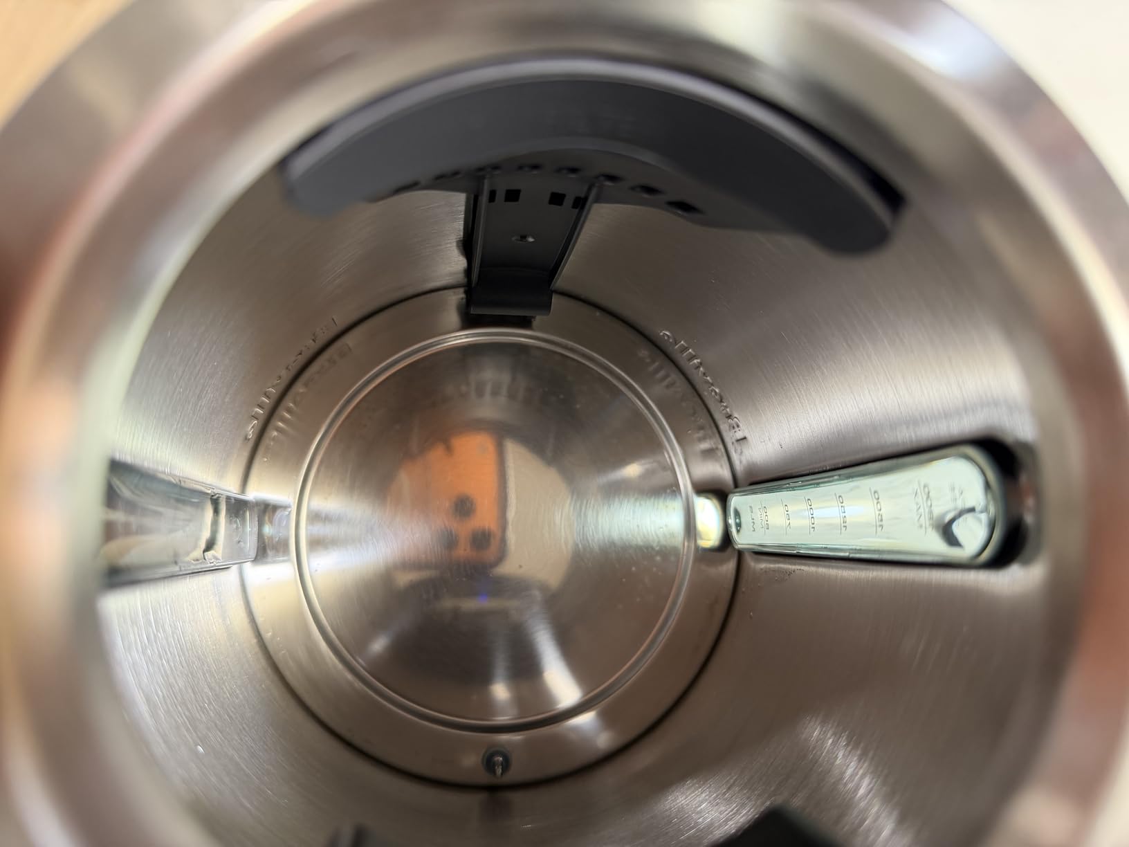 Breville BKE820XL IQ Kettle Water Heater, 7 Cup, Brushed Stainless Steel customer photo 1