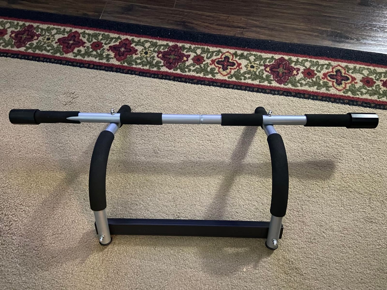 Iron Gym Pull-Up Bar - Total Upper Body Workout Bar for Doorway, Adjustable Width Locking, No Screws Portable Door Frame Horizontal Chin-up Bar, Fitness Exercise customer photo 1