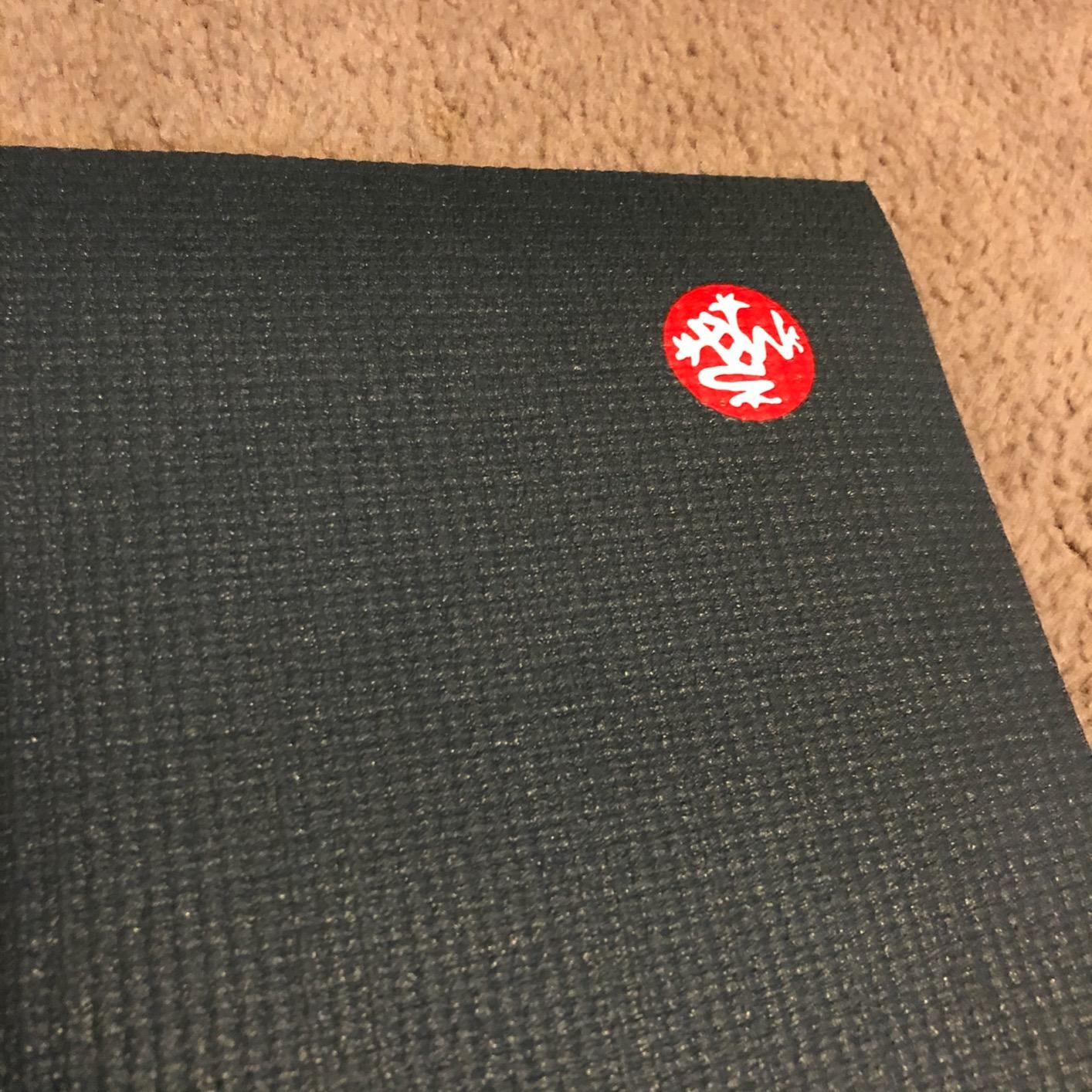 Manduka PROlite Yoga Mat 4.7mm | Lifetime Durability | Hygienic Construction | Teacher Approved customer photo 1