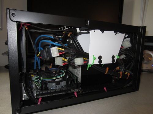 Fractal Design Node 304 - Black - Mini Cube Compact Computer Case - Small Form Factor - Mini ITX - Mitx - High Airflow - Modular Interior - 3X Silent R2 120mm Fans Included - USB 3.0 customer photo 2