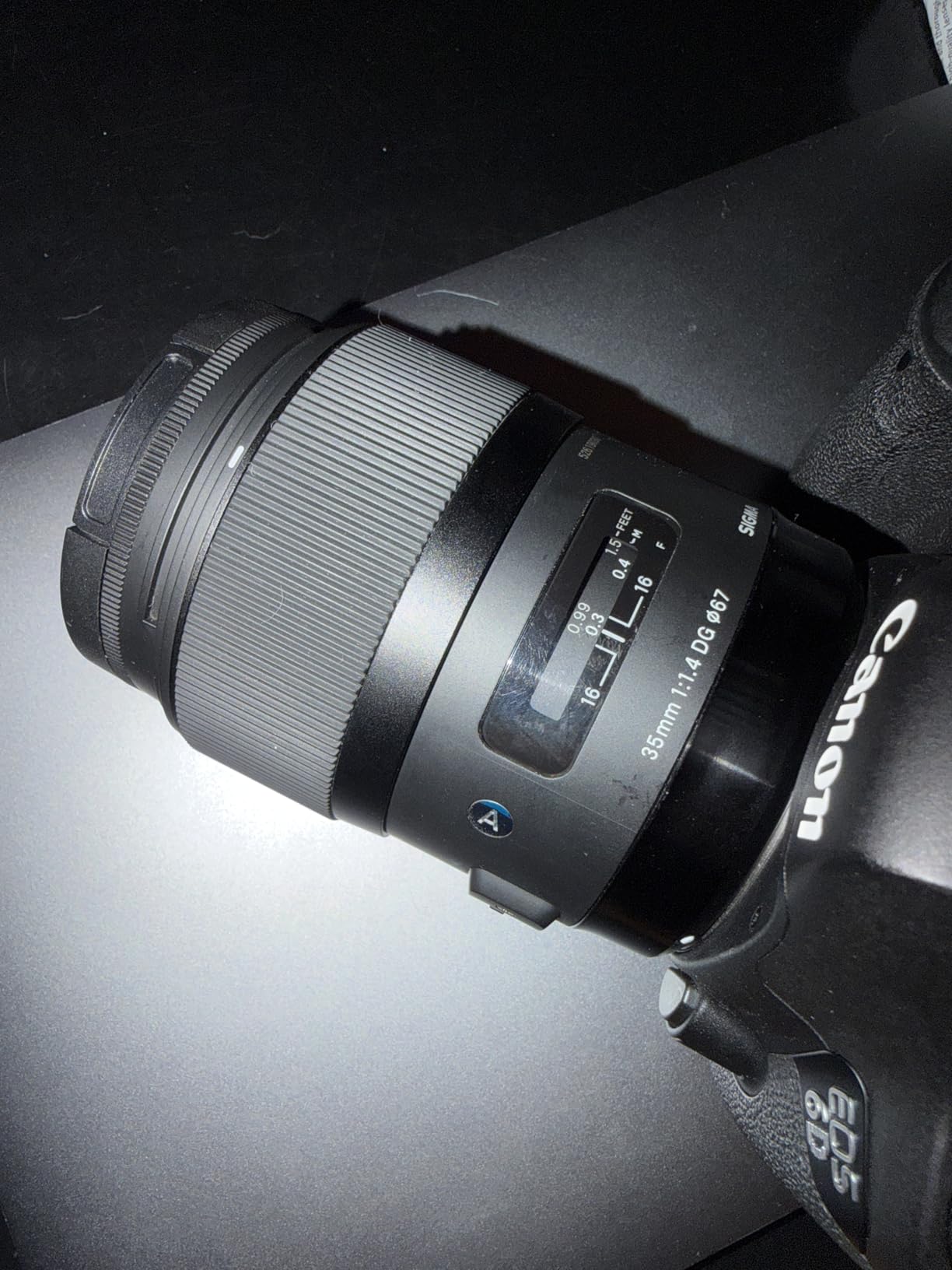 Sigma 35mm F1.4 Art DG HSM Lens for Canon, Black, 35mm Wide-Angle Prime, Canon EF Mount customer photo 1