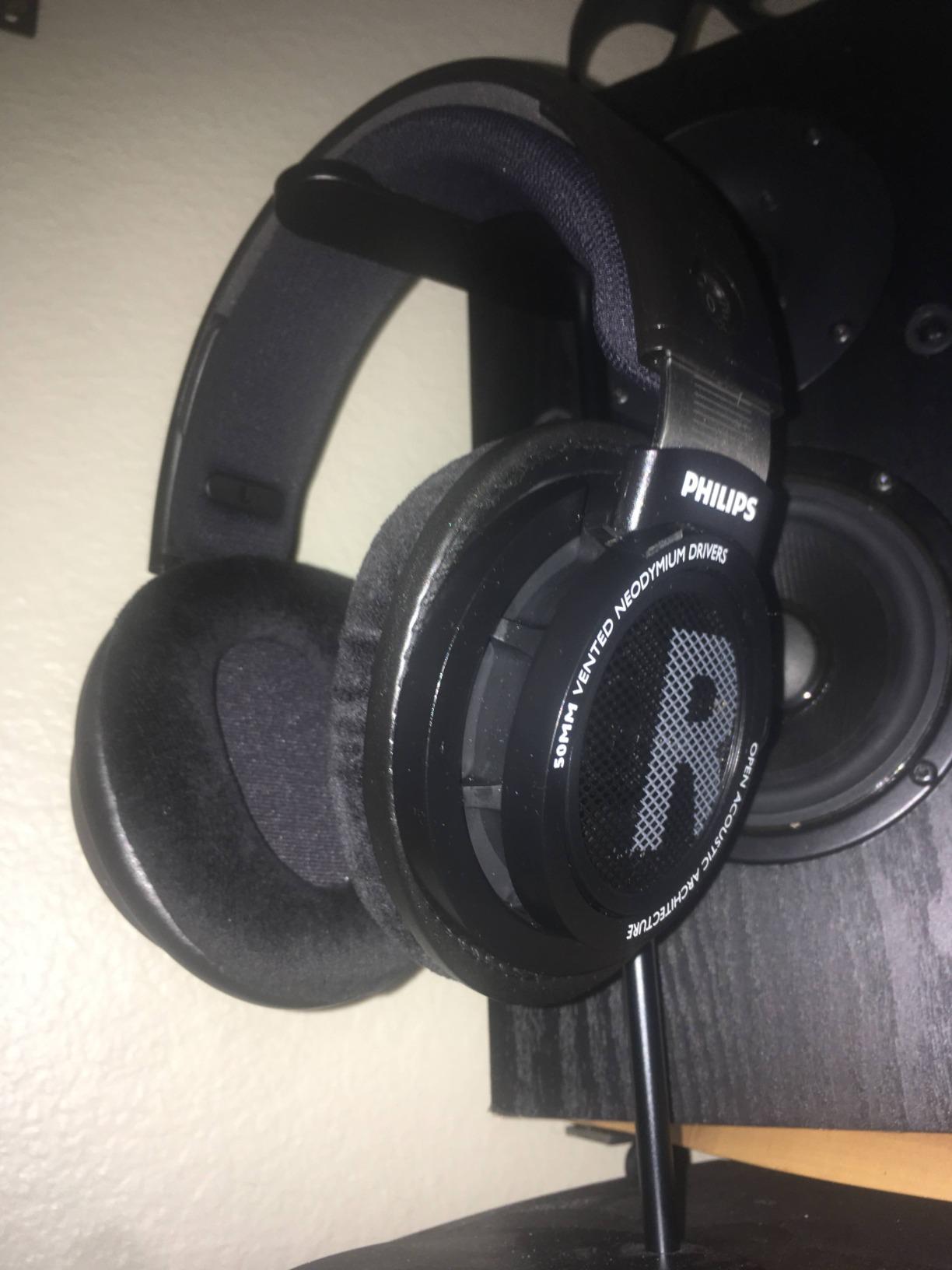 Philips Audio SHP9500 HiFi Precision Stereo Over-Ear Headphones (Black) customer photo 2