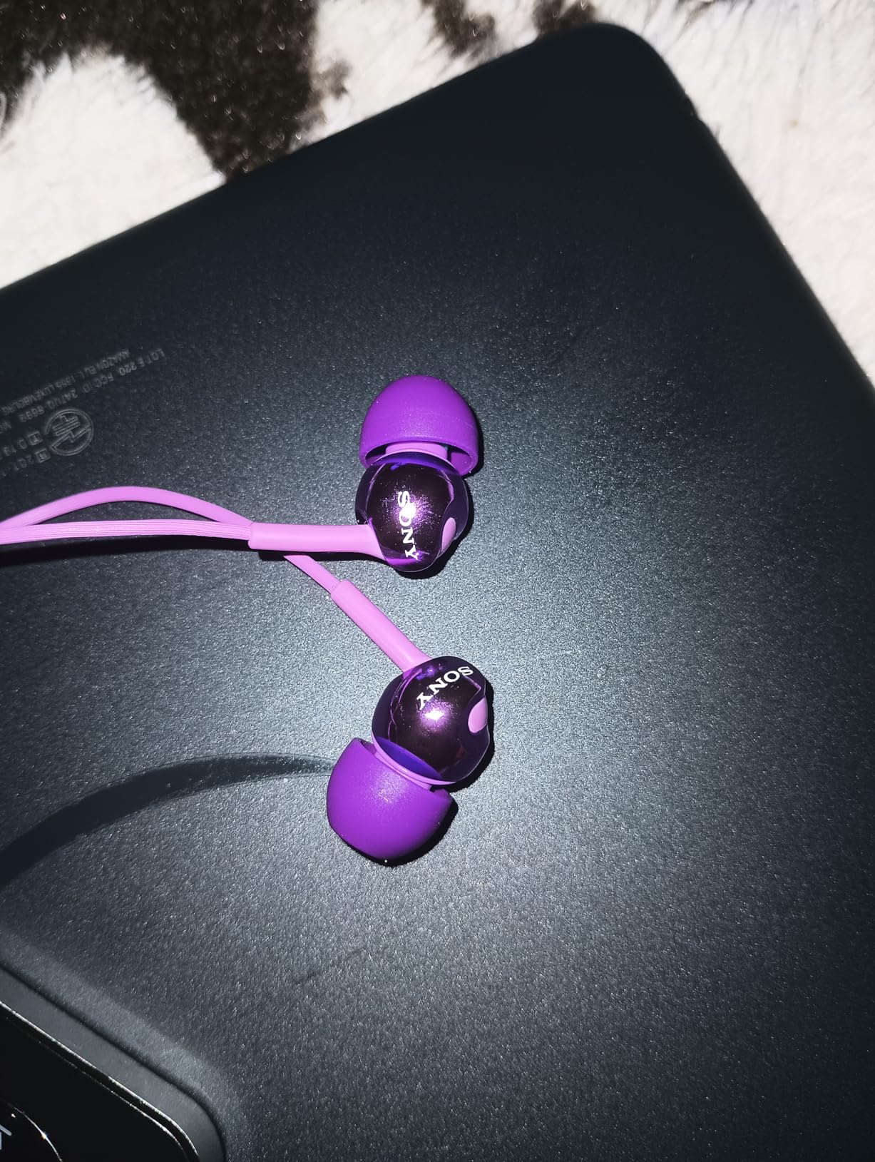 Sony Deep Bass Earphones with Smartphone Control and Mic - Metallic Red customer photo 1