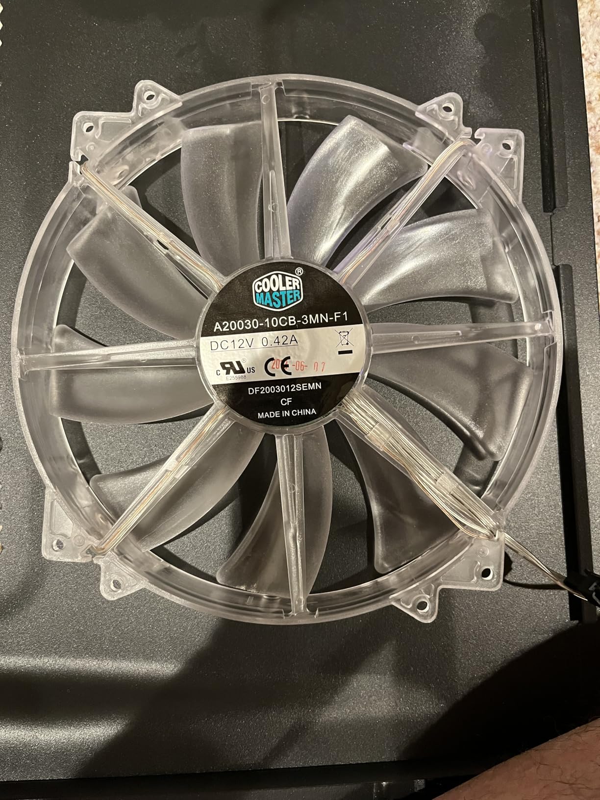 Thermaltake 200mm Pure 20 Series Black 200x30mm Thick Quiet High Airflow Case Fan with Anti-Vibration Mounting System Cooling CL-F015-PL20BL-A customer photo 1